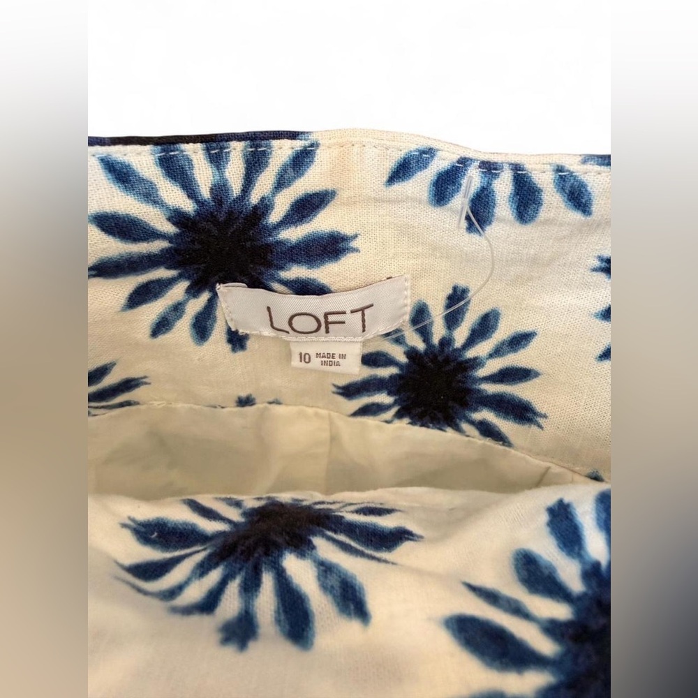 LOFT Blue and White Floral Midi A-Line Skirt- Size 10 - Picture 5 of 6